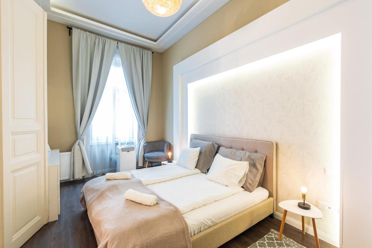 Spacious Luxury Apartment At The Heart Of Budapest Exterior foto